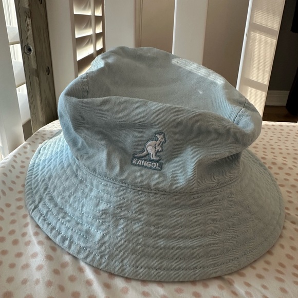Kangol washed bucket hat 🦘 - Picture 2 of 4